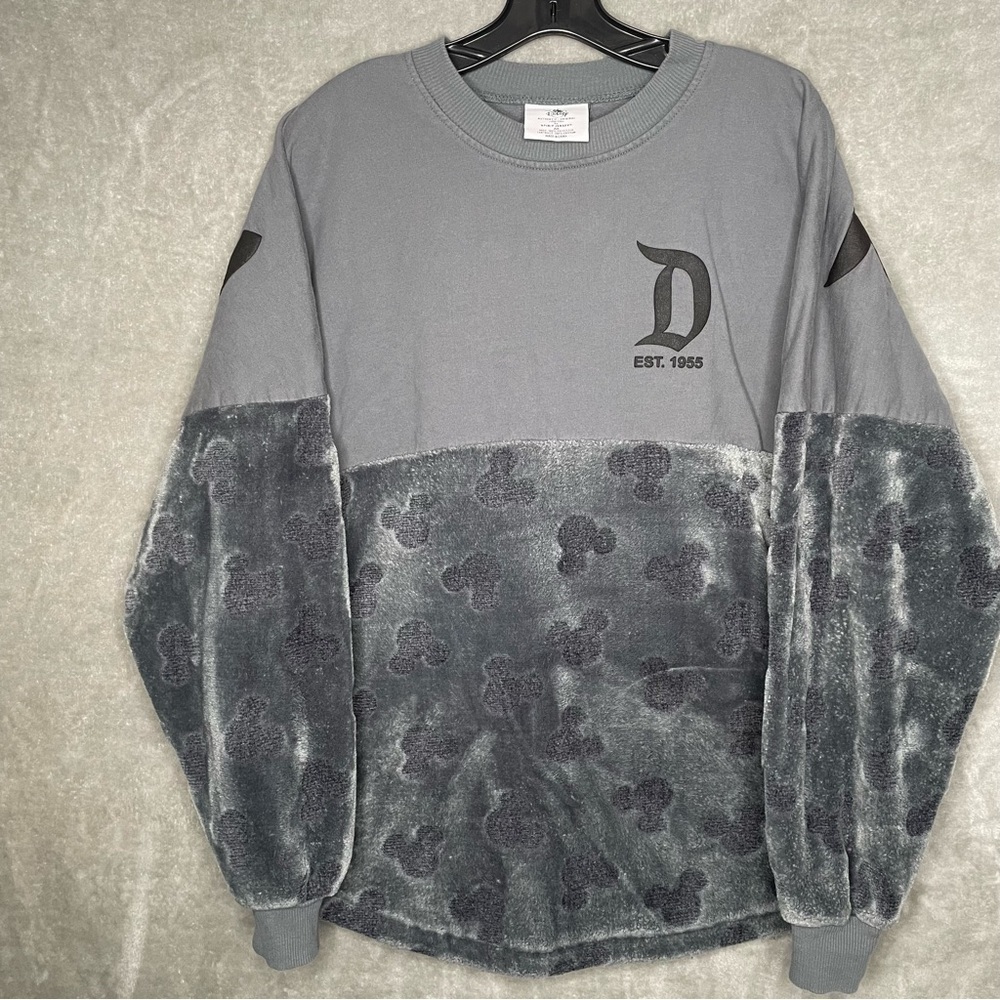 Disneyland Resort Gray Pullover Sweatshirt Women’s/Unisex Size M Disney Parks